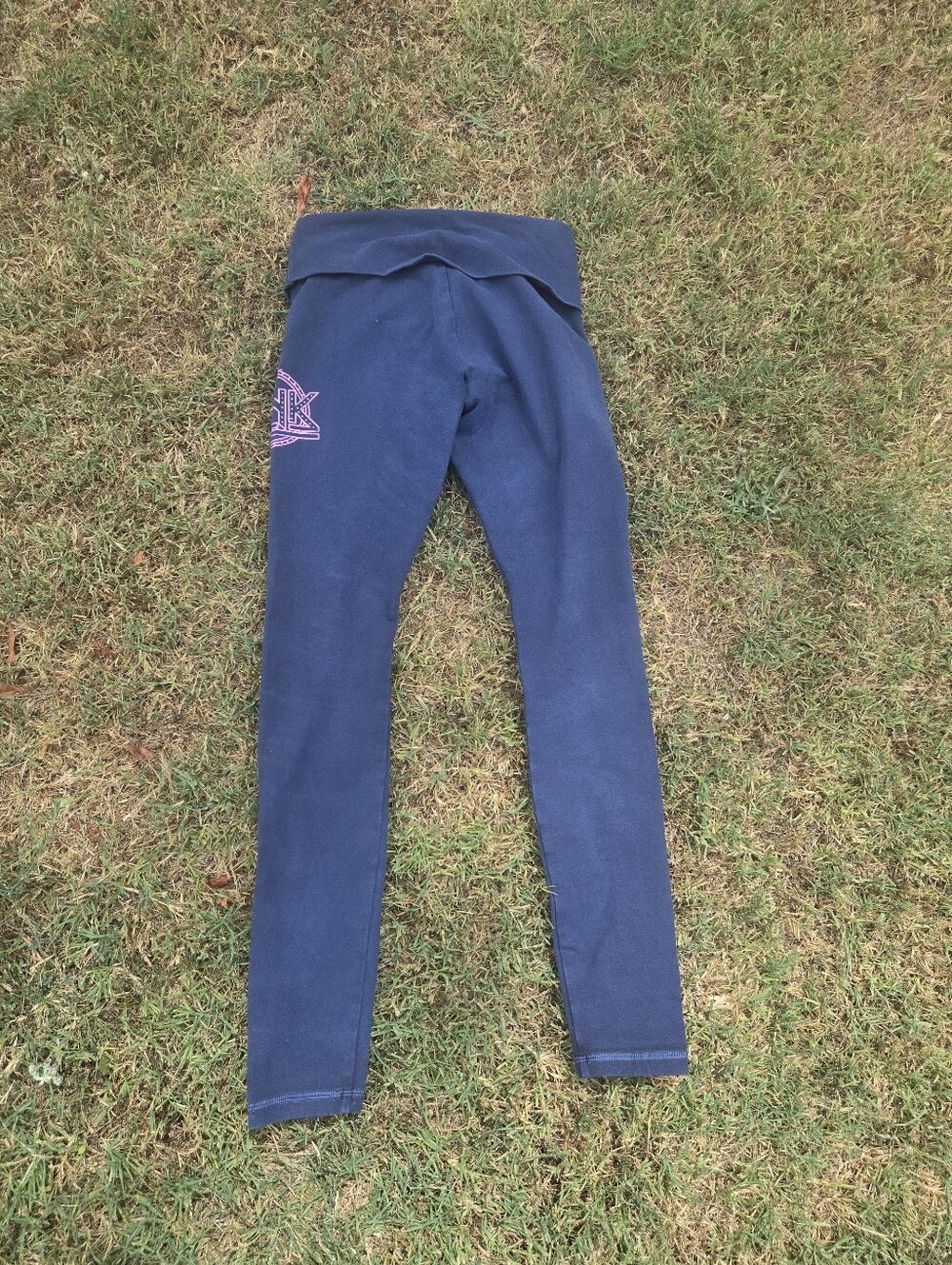 PINK Victoria's Secret Navy Fold-Over Waist Leggings with Pink Logo - Picture 2 of 4